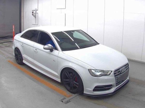 Audi S3 SEDAN 2.0