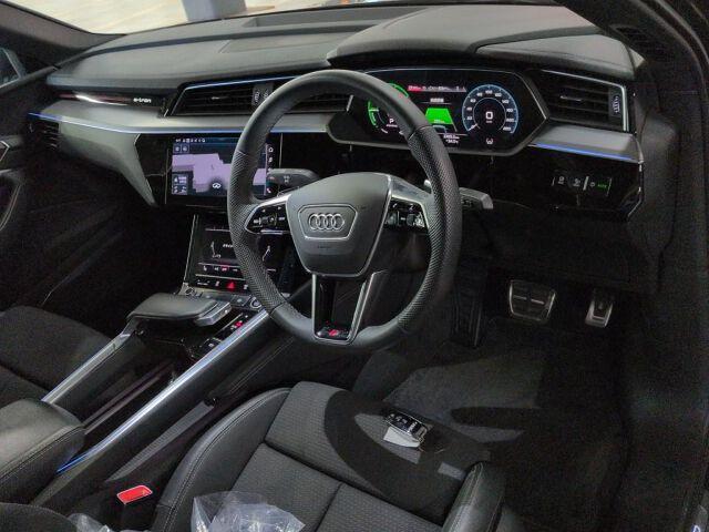 Audi Q8 Sportback E-tron 4wd 55 QUATTRO S LINE