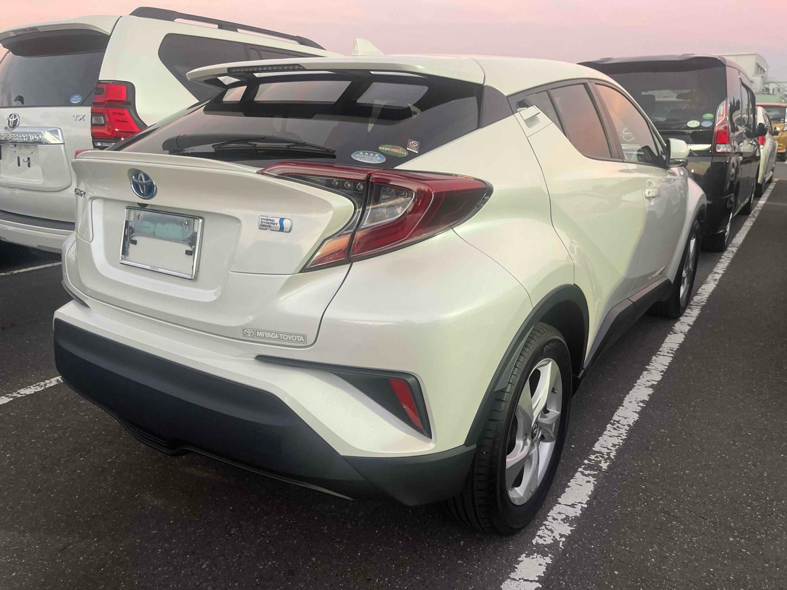 Toyota C-HR S LED PACKAGE