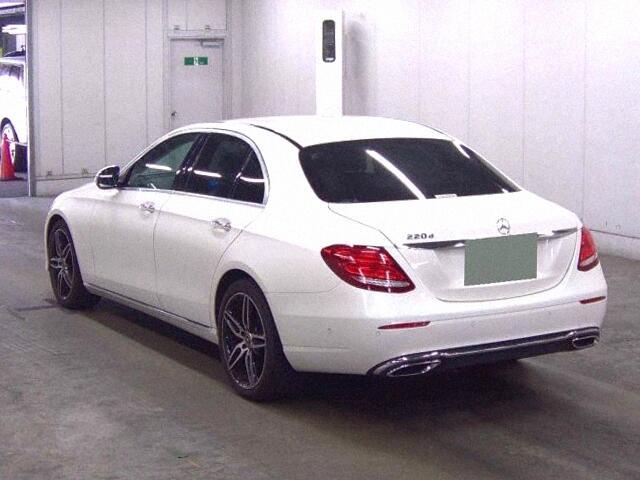 Mercedes-Benz E-class 4d E220D AVANTGARDE