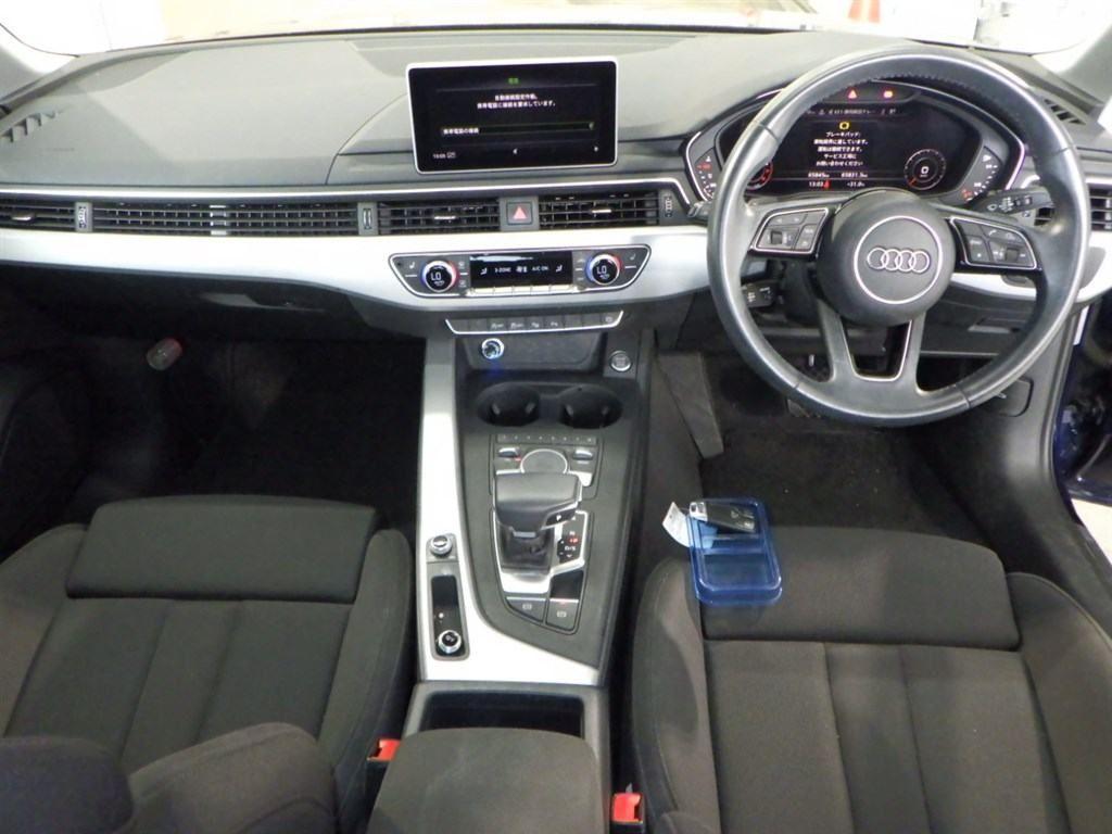 Audi A4 35TFSI SPORT