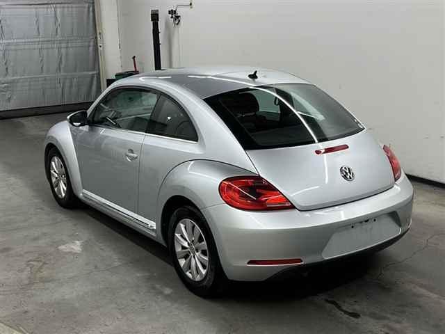 Volkswagen THE BEETLE DESIGN