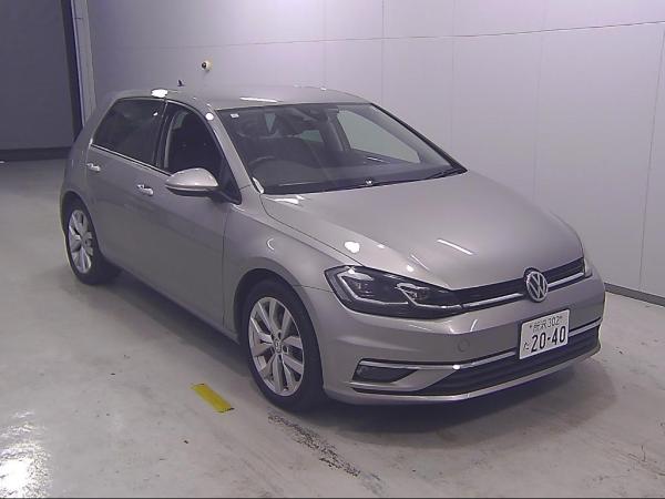 Volkswagen Golf TSI High Line
