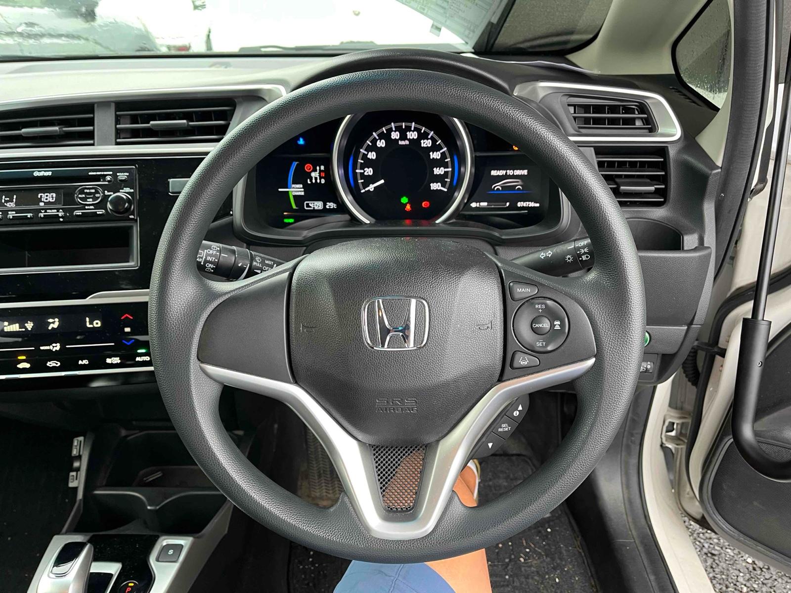 Honda Fit HYBRID F