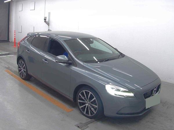 Volvo V40 D4 DYNAMIC ED