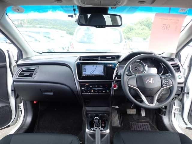 Honda Grace HYBRID DX