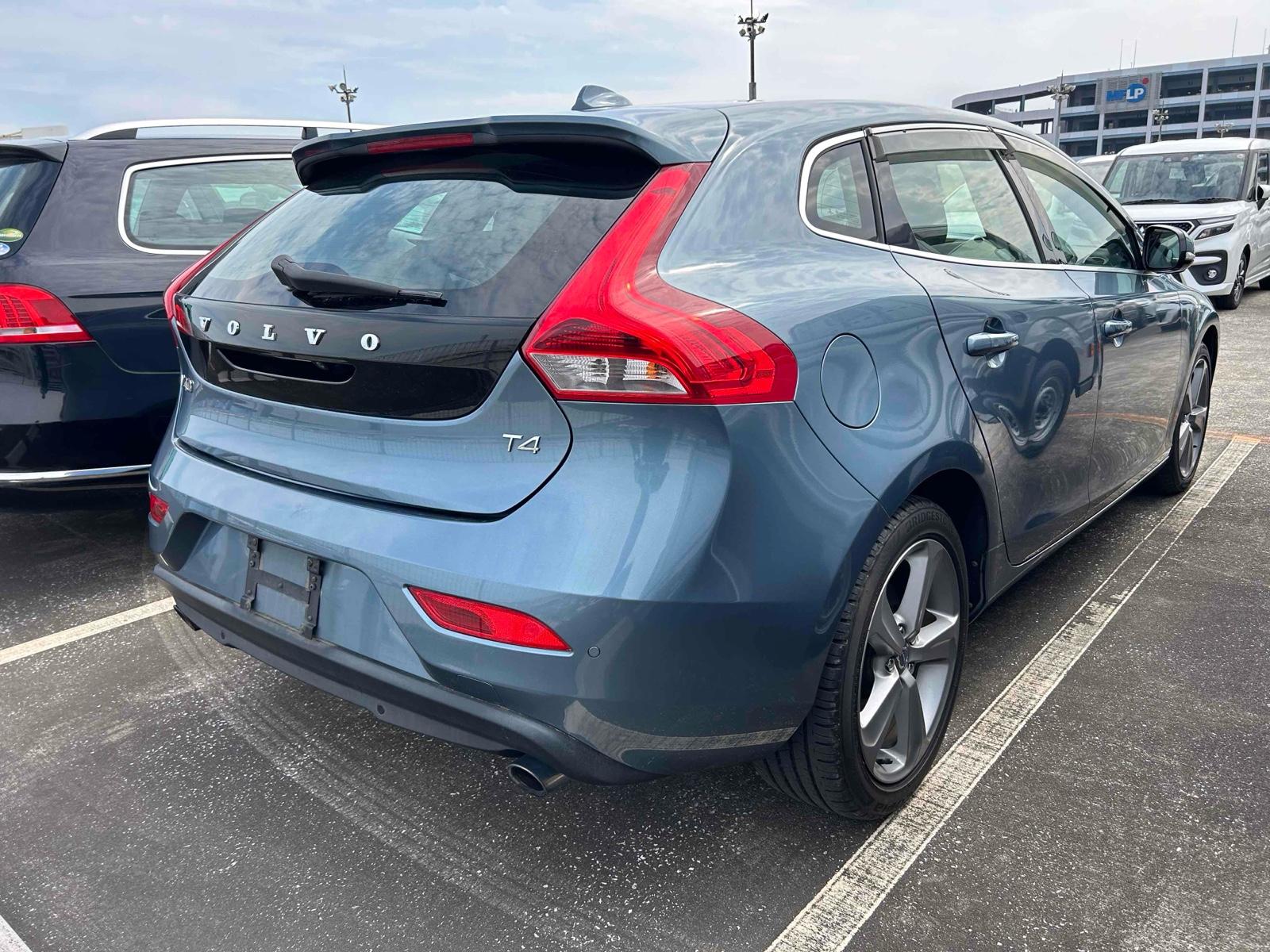 Volvo V40 T4 SE