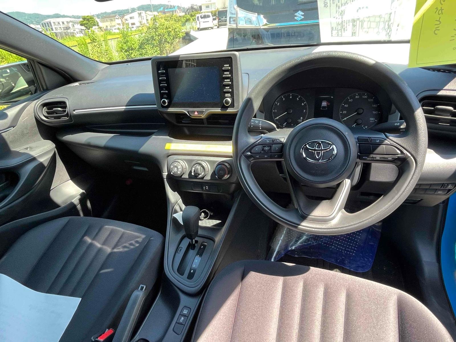 Toyota Yaris X