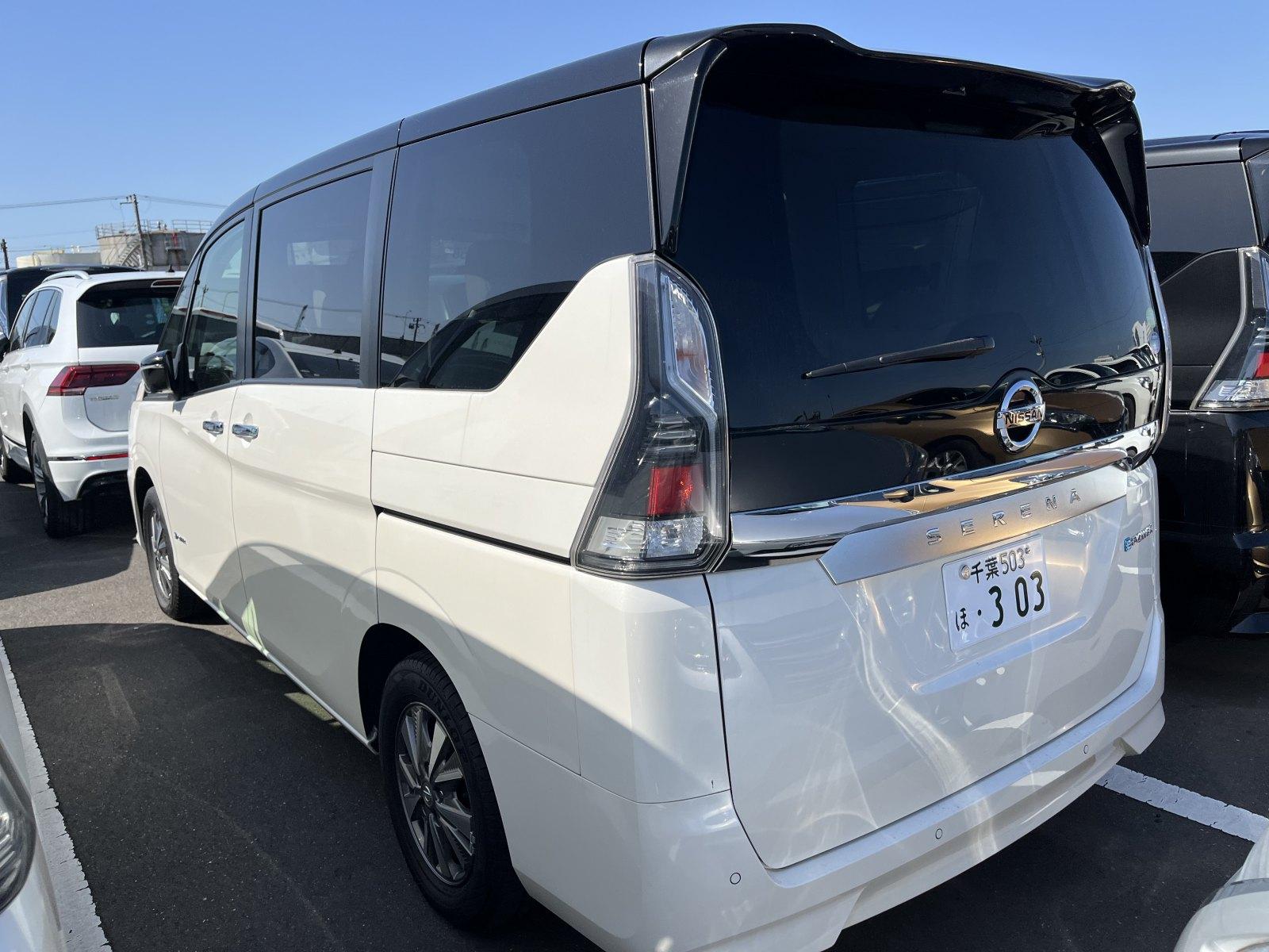 Nissan Serena E-POWER XV