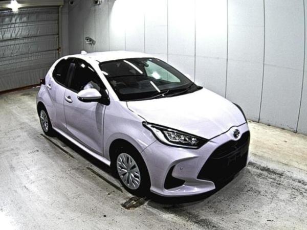 Toyota Yaris HYBRID G 4WD