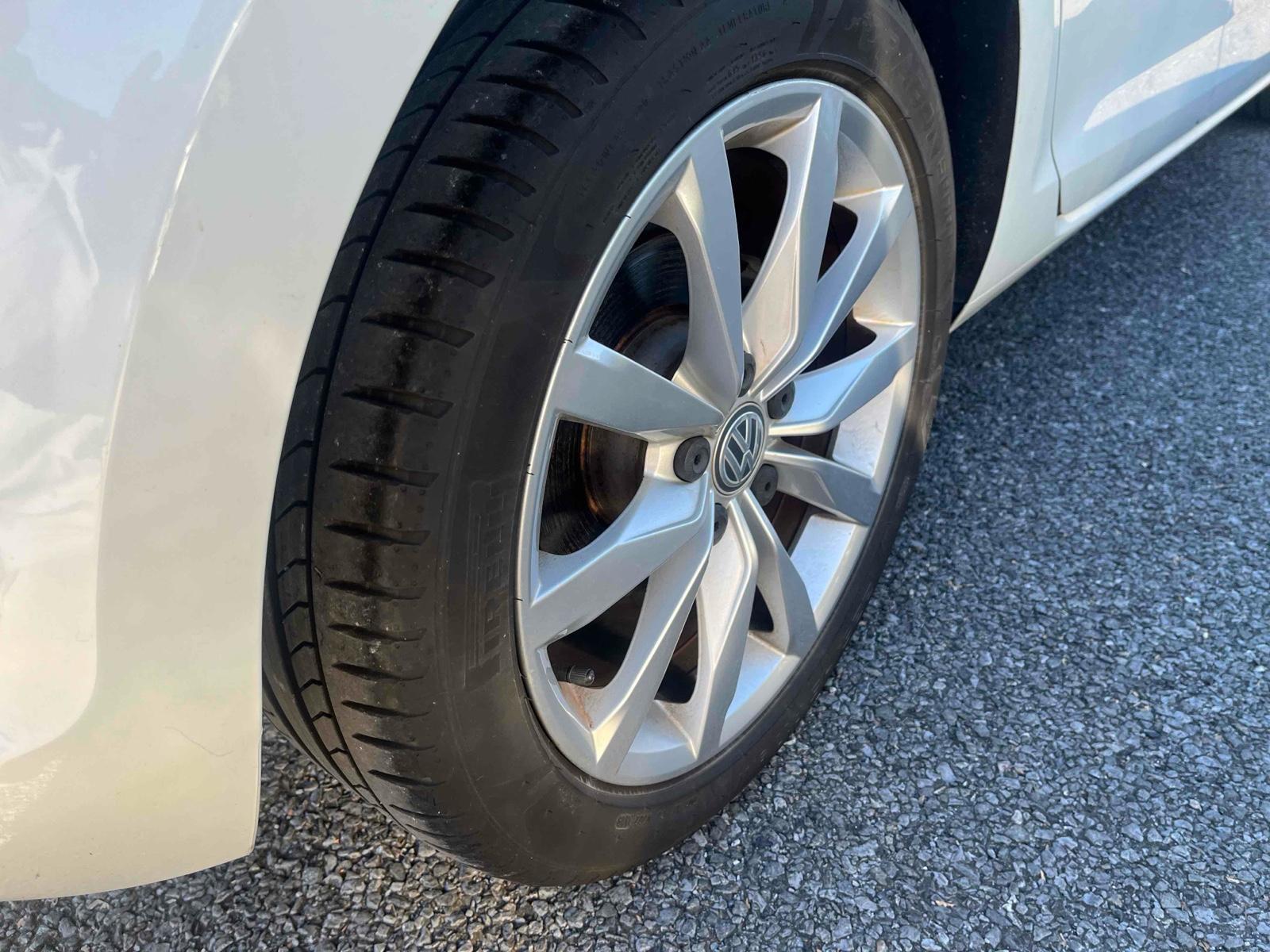 Volkswagen Golf TSI HIGH LINE BMT