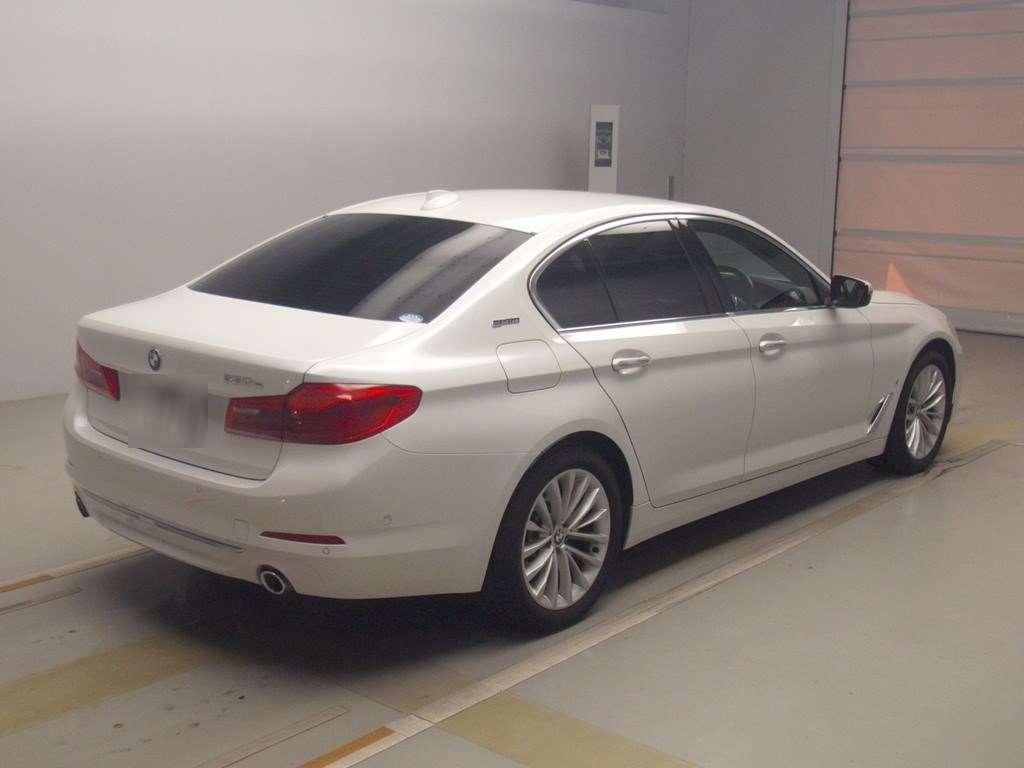 BMW 5 Series 530eﾗｸﾞｼﾞｭｱｱｲﾊﾟﾌｫﾏﾝｽ
