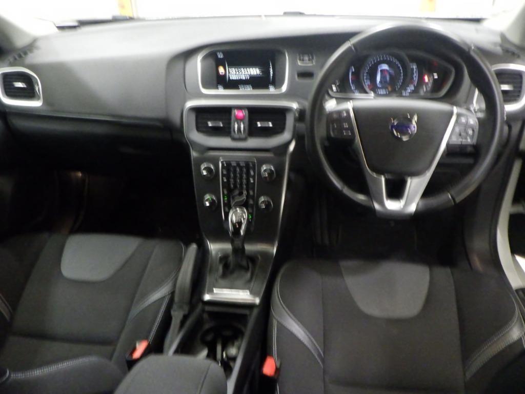 Volvo V40 2.0