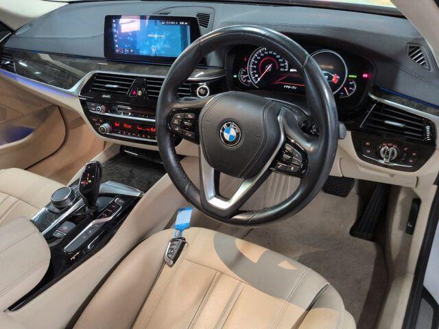BMW 5 Series 4d 530E LUXURY IPERFORMANCE