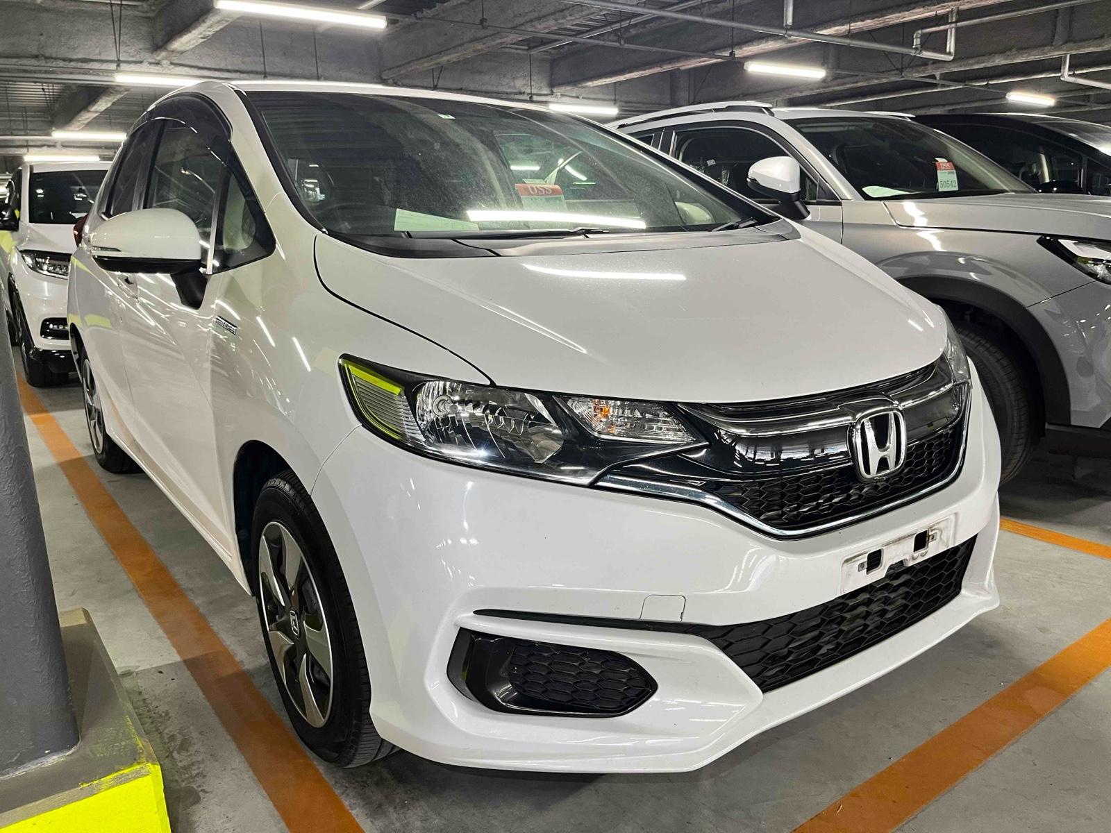 Honda Fit HYBRID F