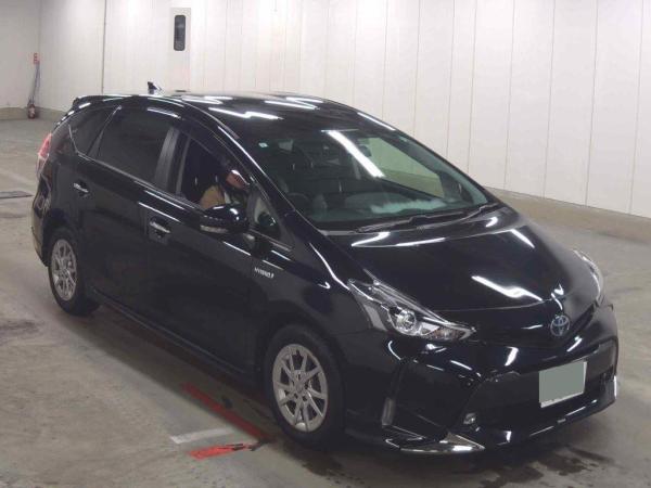 Toyota Prius ALPHA S TUNE BLACK 2