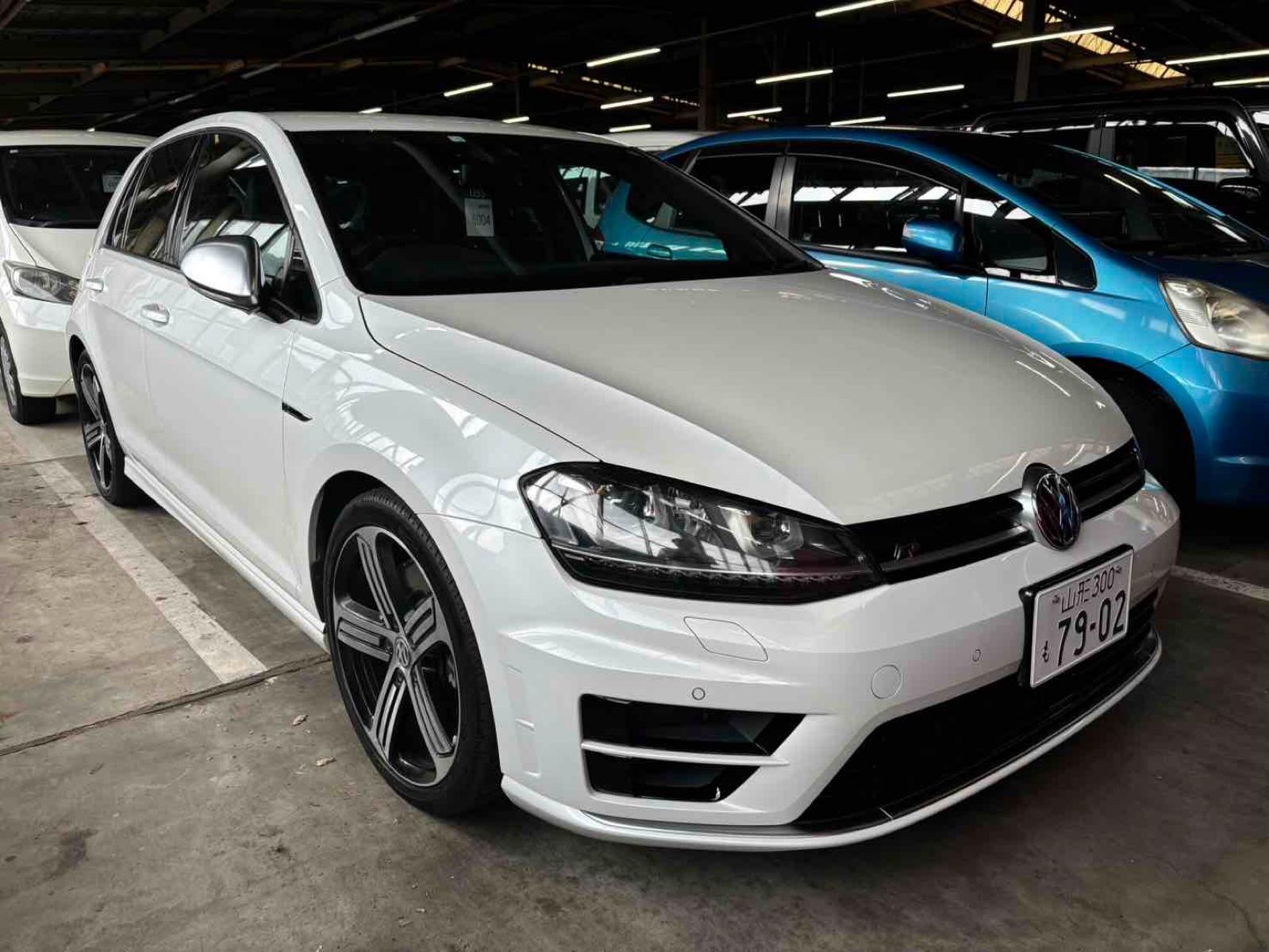 Volkswagen GOLF R BASE GRADE