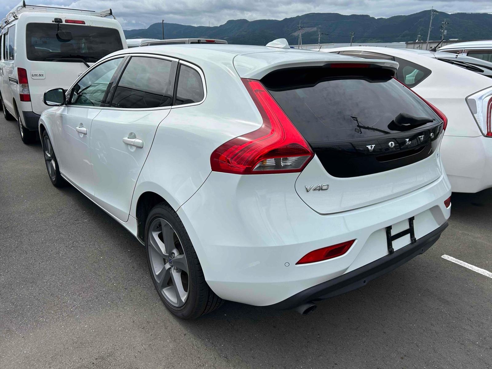 Volvo V40 T4