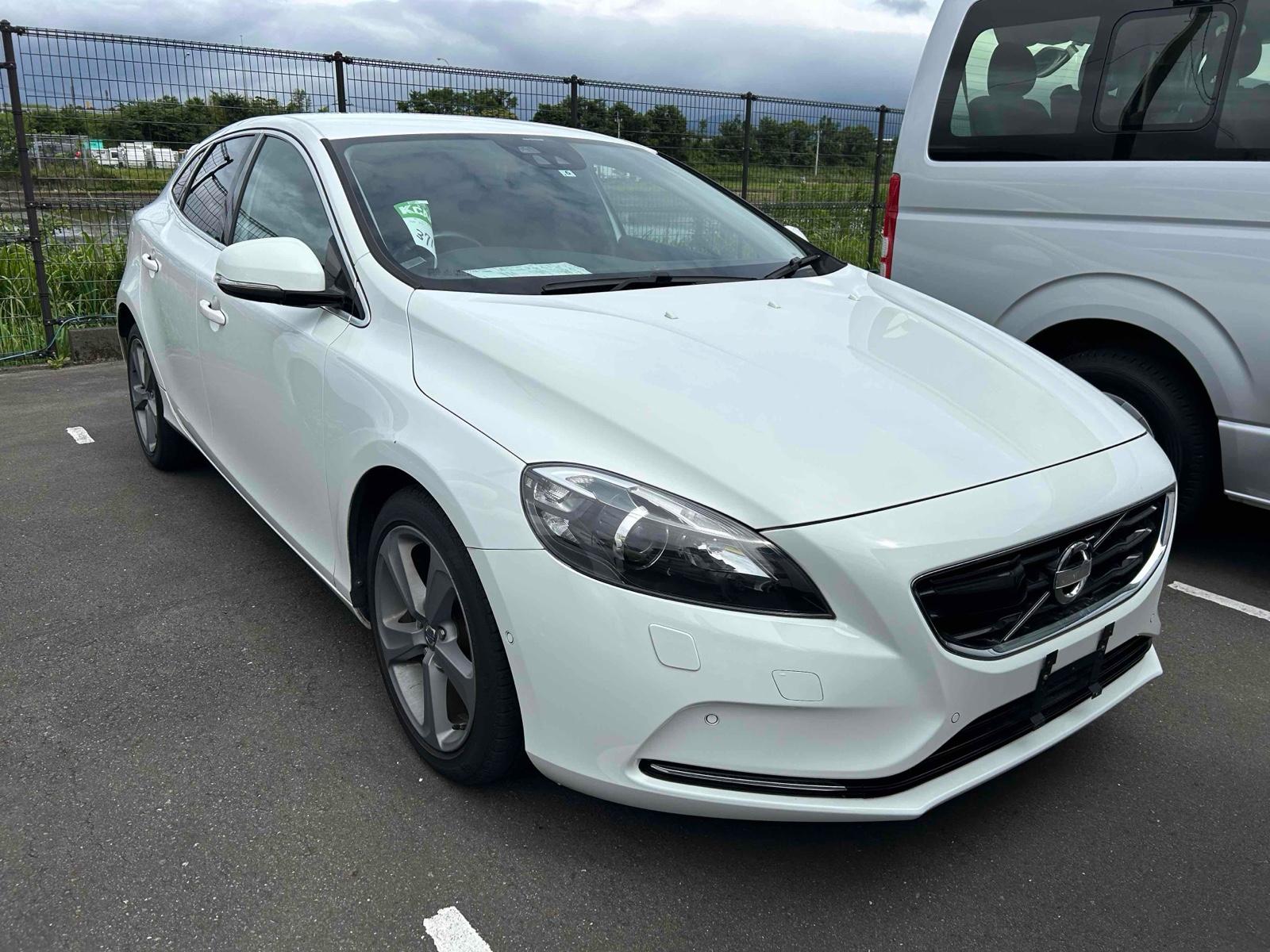 Volvo V40 T4