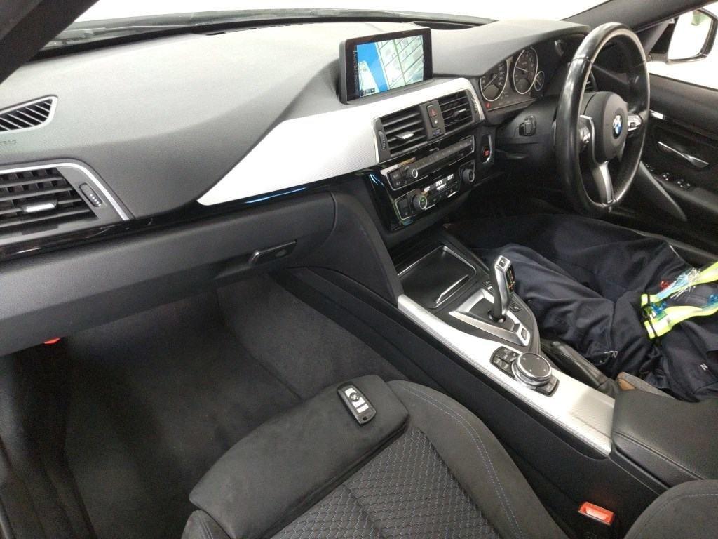 BMW 330 E M SPORT