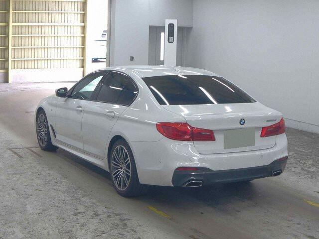 BMW 5 Series 4d 523D M-SPORT