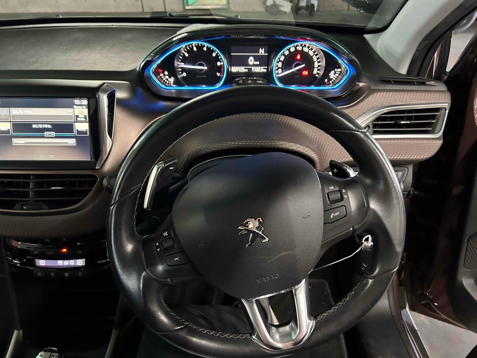 Peugeot 2008 PREMIUM