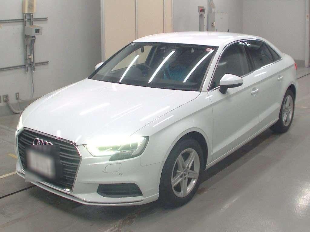 Audi A3 Sedan 30TFSI SIGNATURE ED