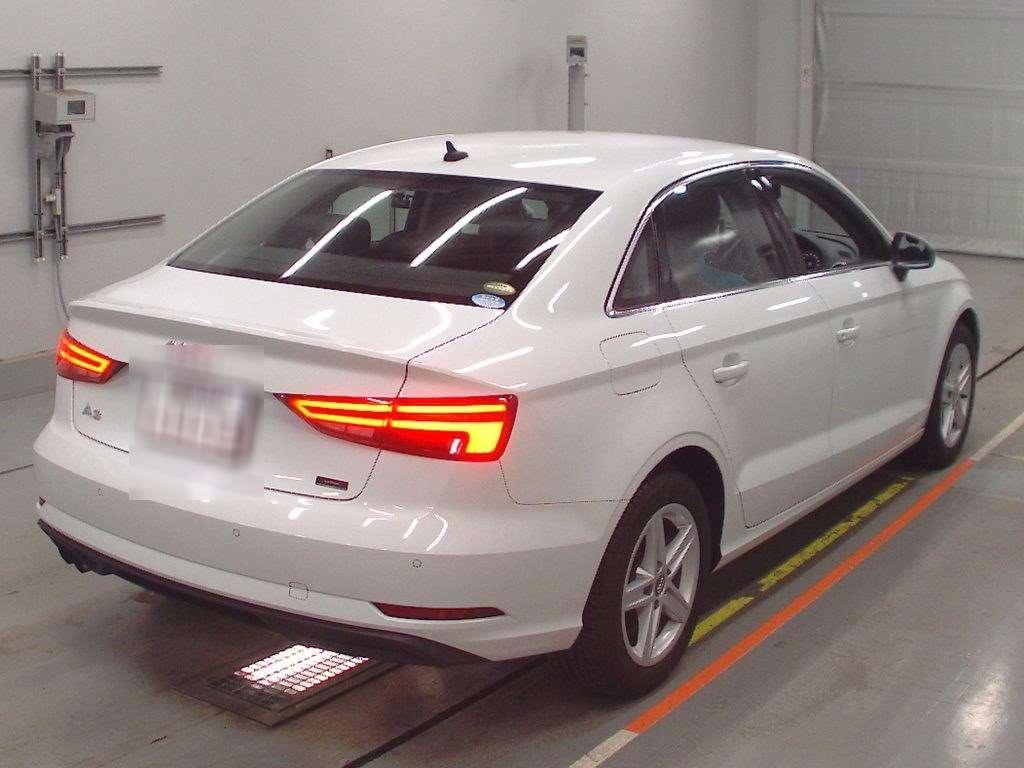 Audi A3 Sedan 30TFSI SIGNATURE ED