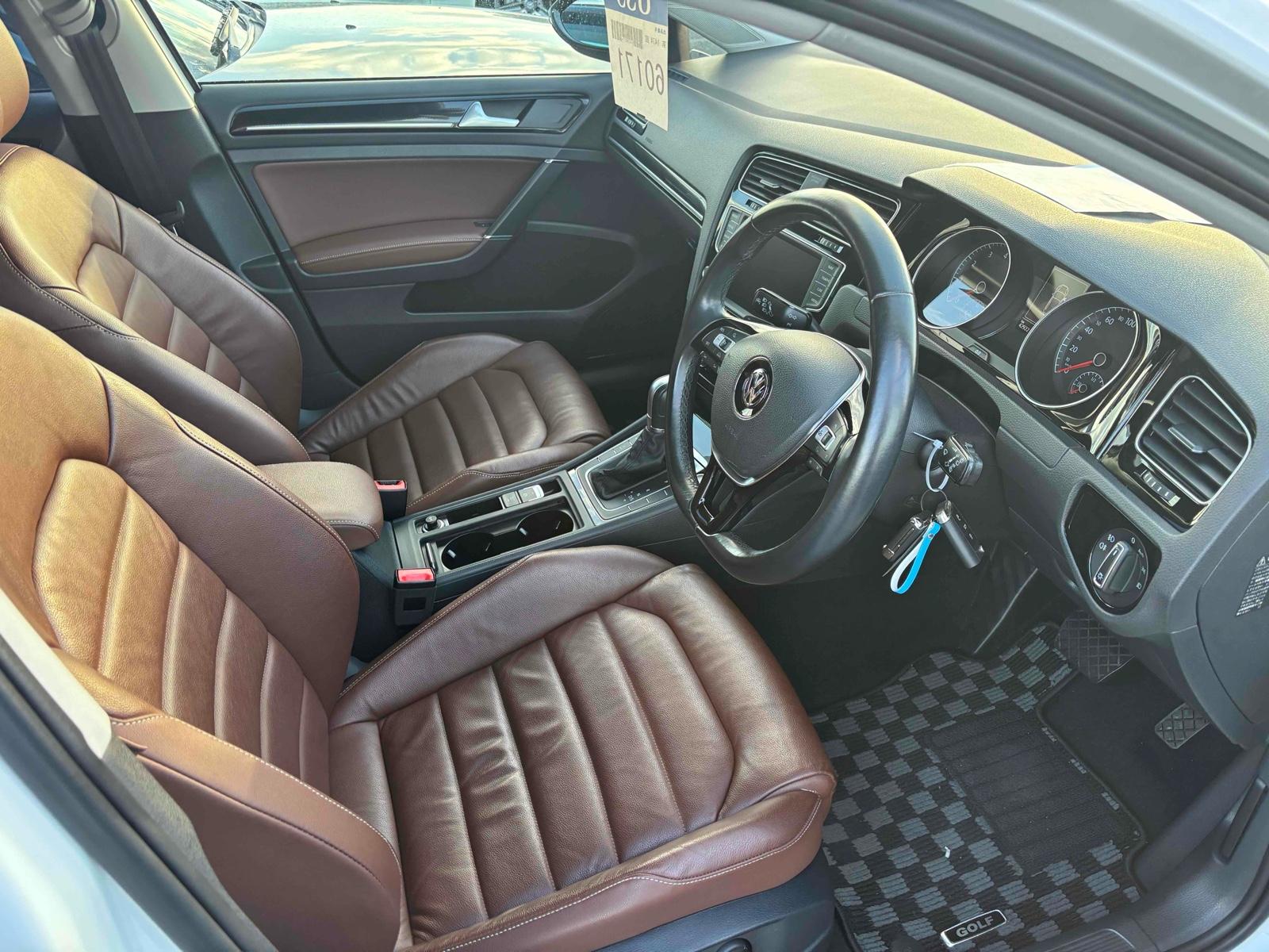 Volkswagen GOLF 5D TSI HIGH LINE
