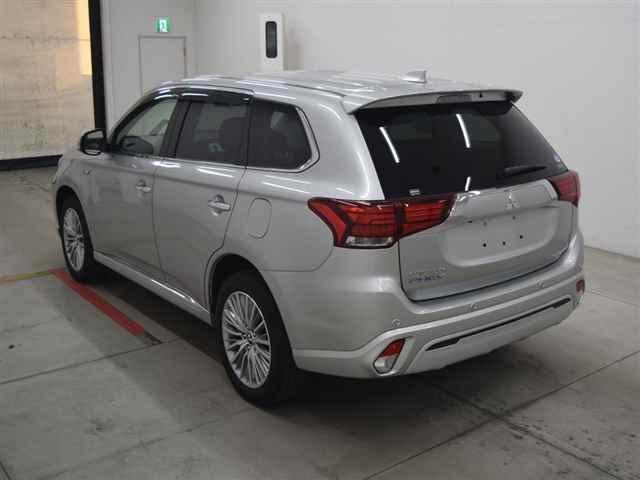 Mitsubishi Outlander PHEV G PLUS PACKAGE 4WD