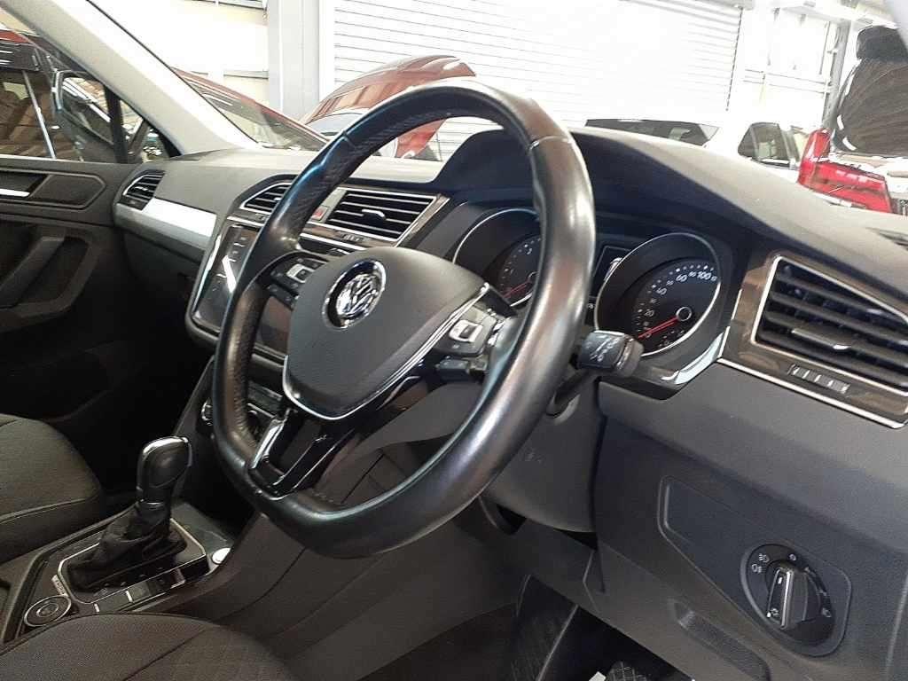 Volkswagen ﾃｨｸﾞｱﾝ TDI 4ﾓｰｼｮﾝ ｺﾝﾌｫｰ 4WD