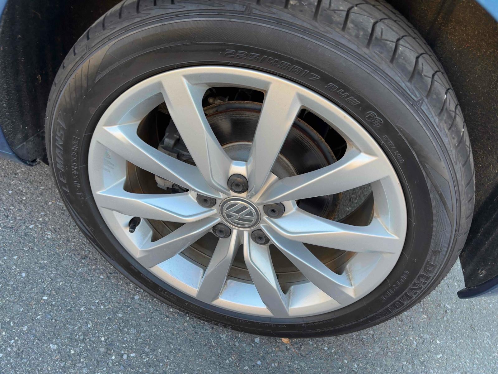 Volkswagen Golf TSI HIGH LINE