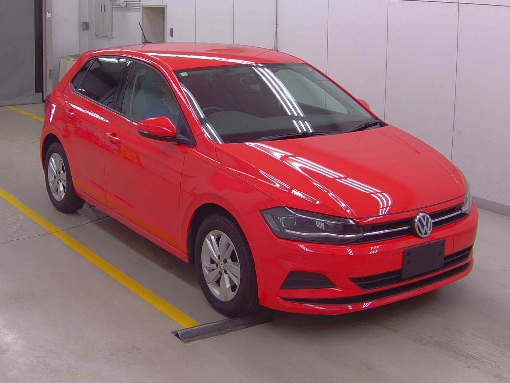 Volkswagen Polo TSIｺﾝﾌｫｰﾄﾗｲﾝ