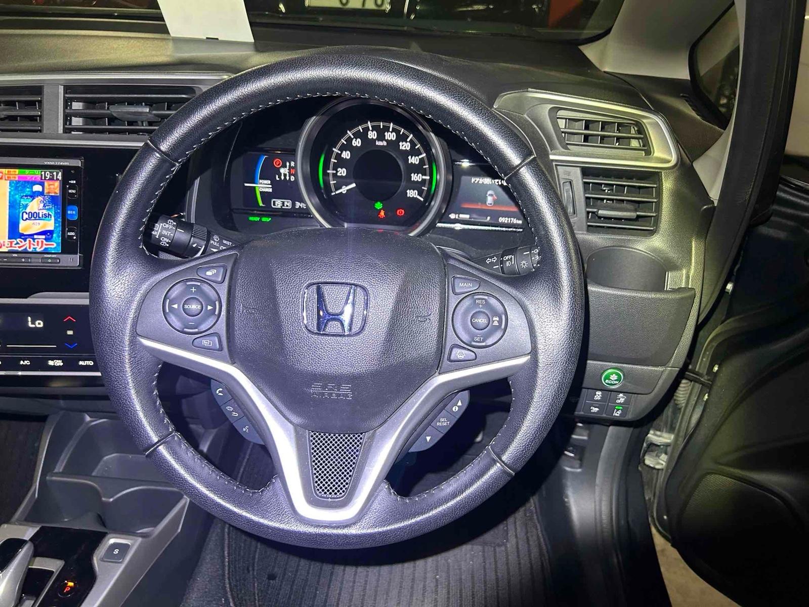 Honda Fit HYBRID 4WD L HONDA SENSING