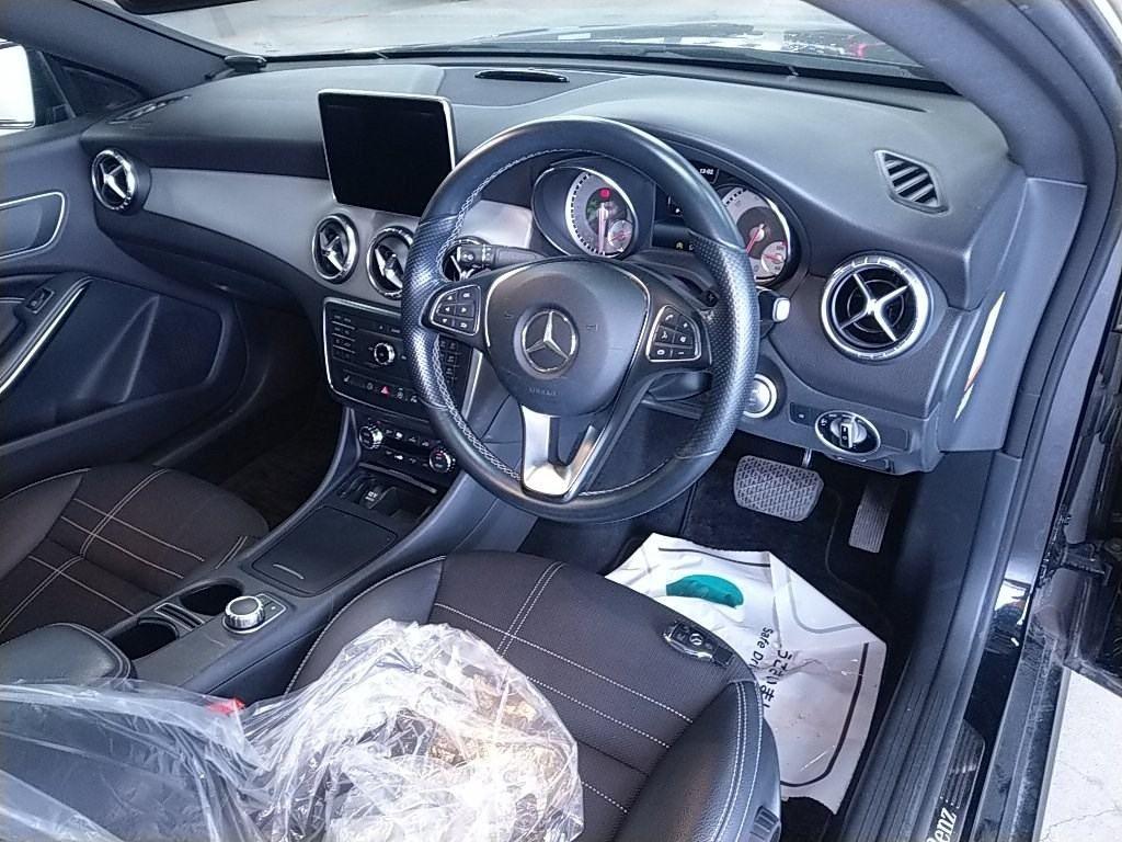 Mercedes-Benz CLA-CLASS CLA180