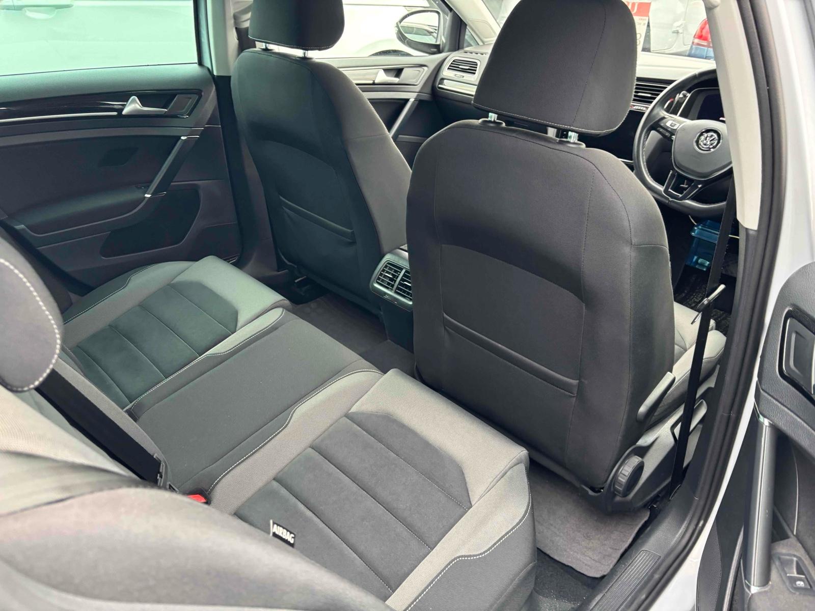 Volkswagen GOLF 5D TSI HIGH LINE