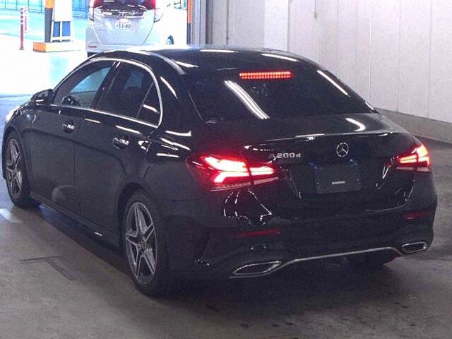 Mercedes-Benz A-class Sedan A200D SEDAN AMG LINE