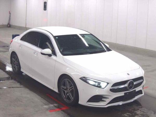 Mercedes-Benz A-class Sedan A200D SEDAN AMG LINE