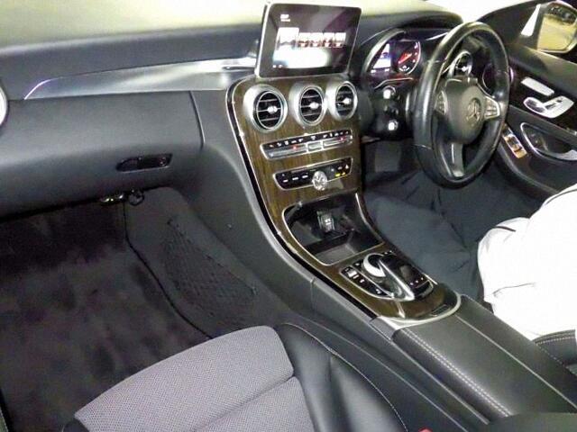 Mercedes-Benz C-class 4d C350E AVANTGARDE