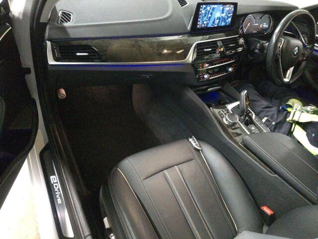 BMW 5 Series 4d 530E LUXURY IPERFORMANCE