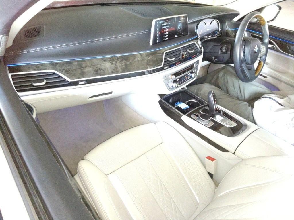 BMW 740E I PEFORMANCE EXELENCE