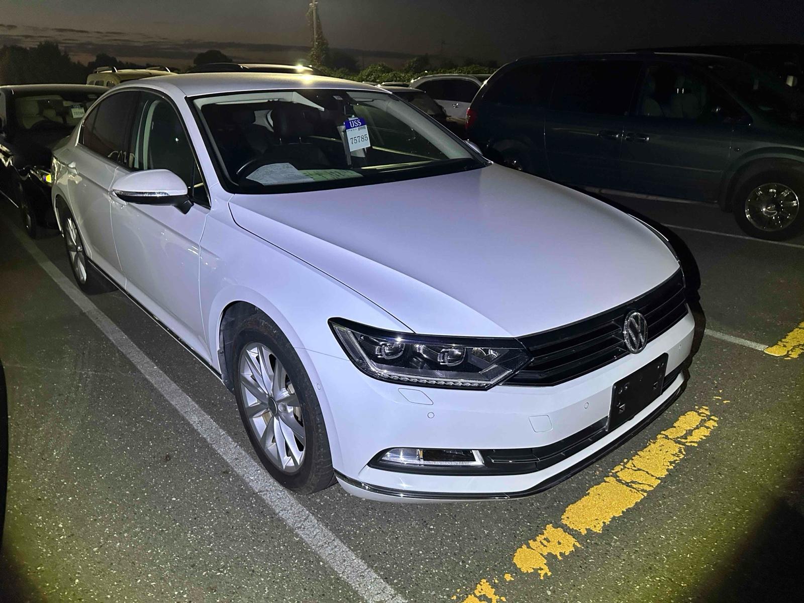 Volkswagen Passat TDI HIGH LINE