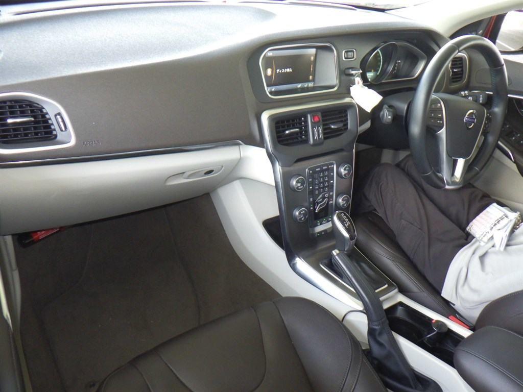 Volvo V40 T4 SE