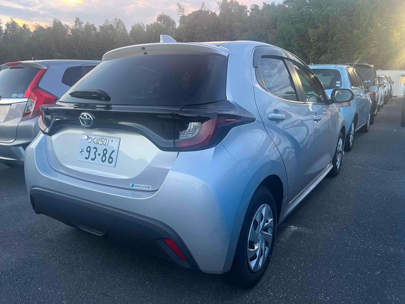 Toyota Yaris X B PACKAGE