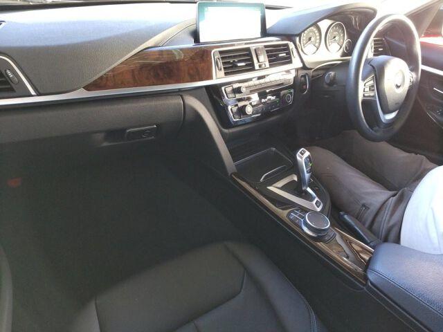 BMW 3 Series 4d 330E LUXURY IPERFORMANCE