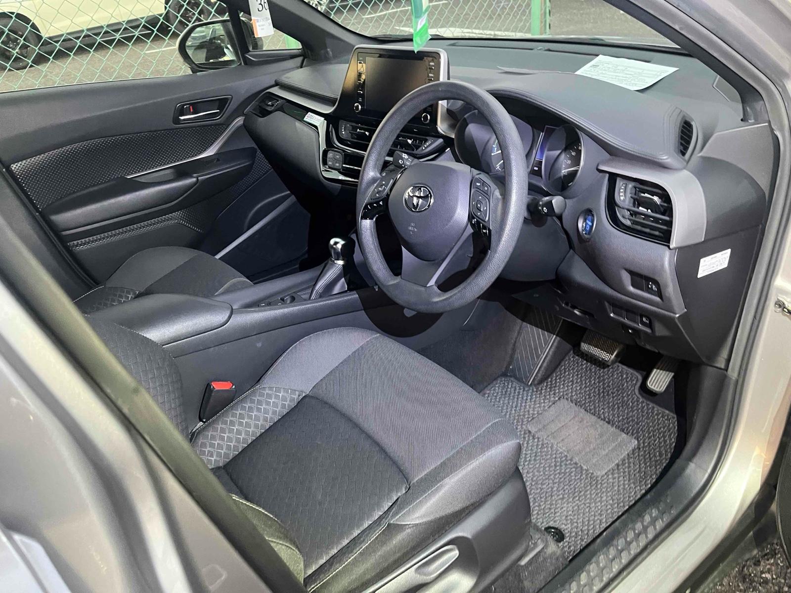 Toyota C-HR S