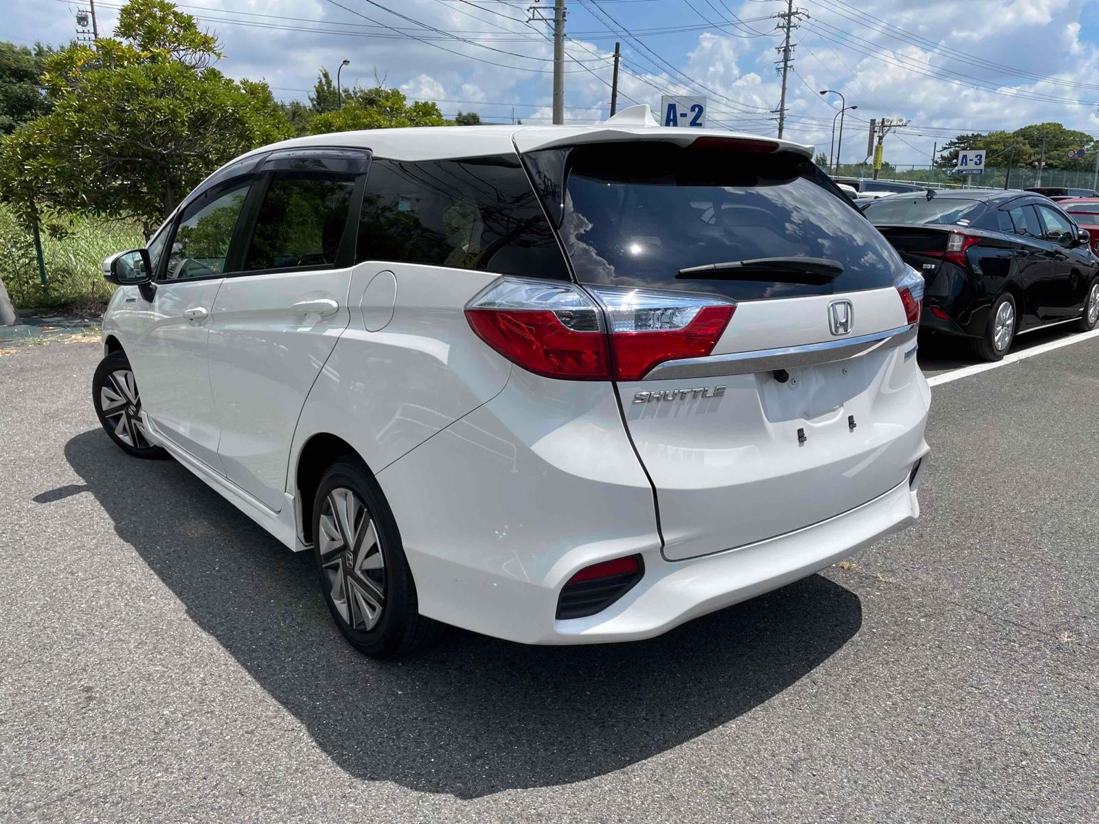 Honda Shuttle HYBRID HONDA SENSING