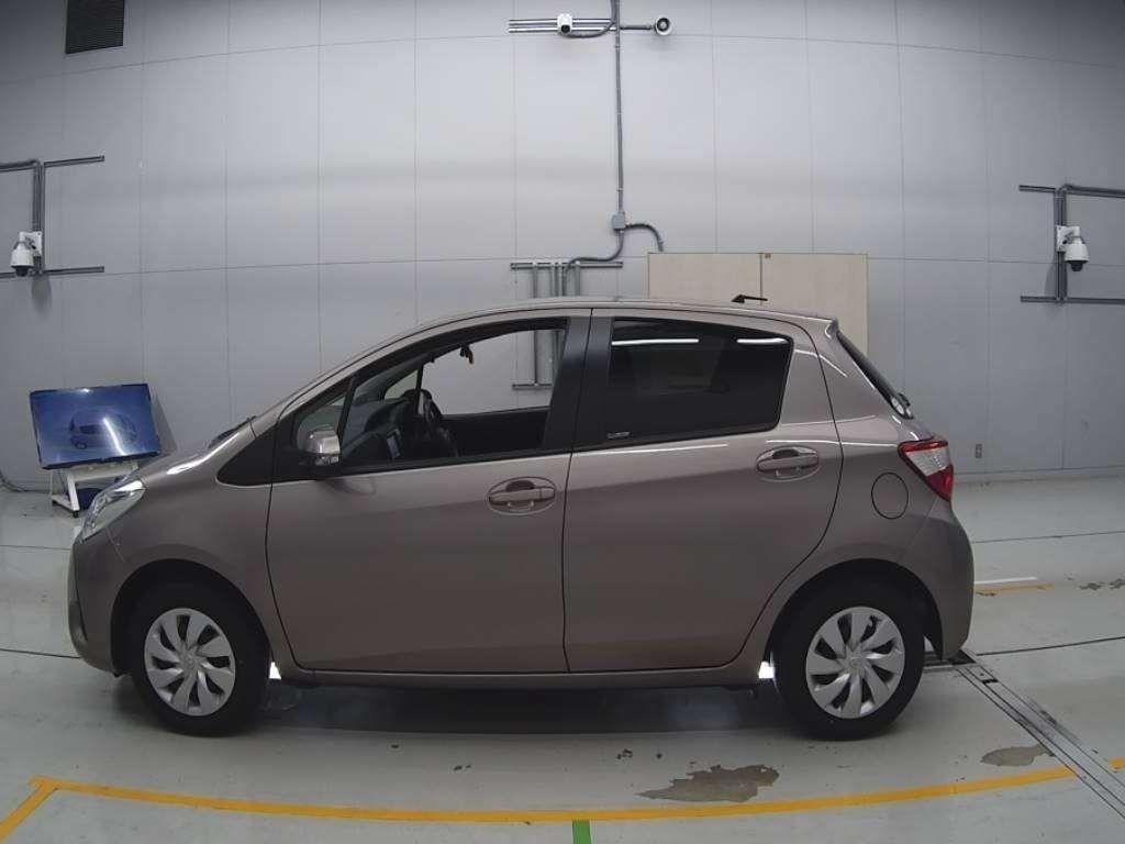 Toyota Vitz F