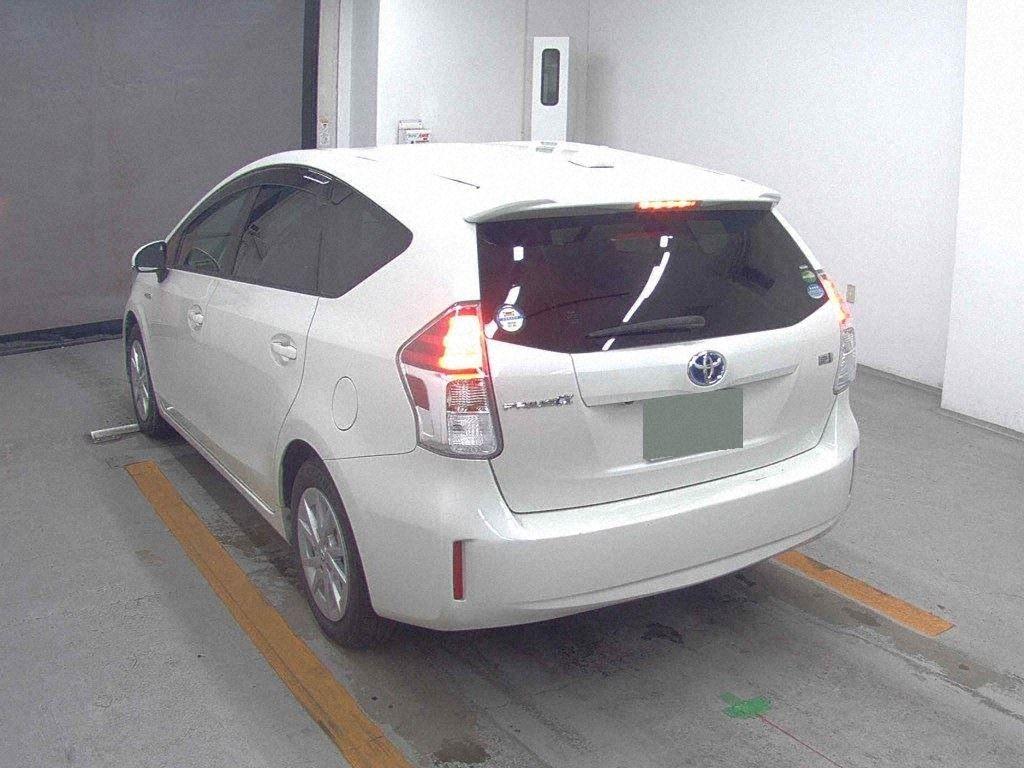 Toyota Prius ALPHA S