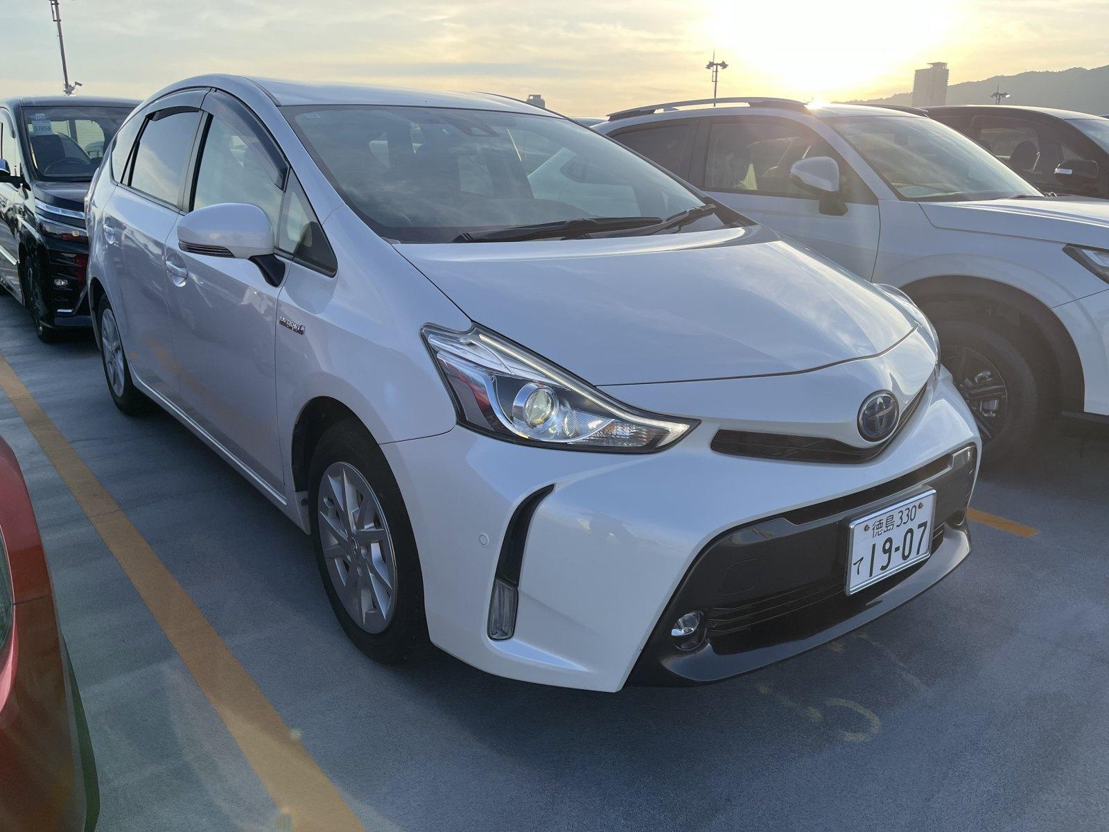 Toyota Prius ALPHA S